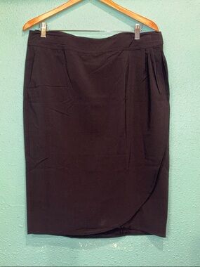 NWT Ripskirt Hawaii Black Draped Pencil Skirt. Size large.